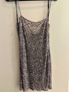 RETROFÊTE Sequin Mini Dress in Silver Small Like New
